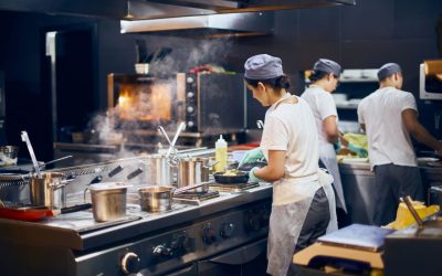 Los 5 Esenciales que Todo Restaurante Debe Tener en su Cocina